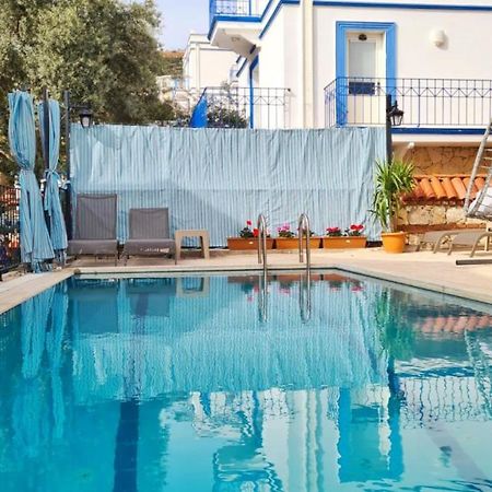 Shared Pool Flat Located 3 Min To Beach In Kalkan Apartment Exterior foto