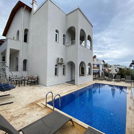 Shared Pool Flat Located 3 Min To Beach In Kalkan Apartment Exterior foto